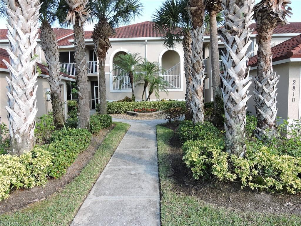 2810 Cypress Trace CIR 2113 NAPLES, FL 34119