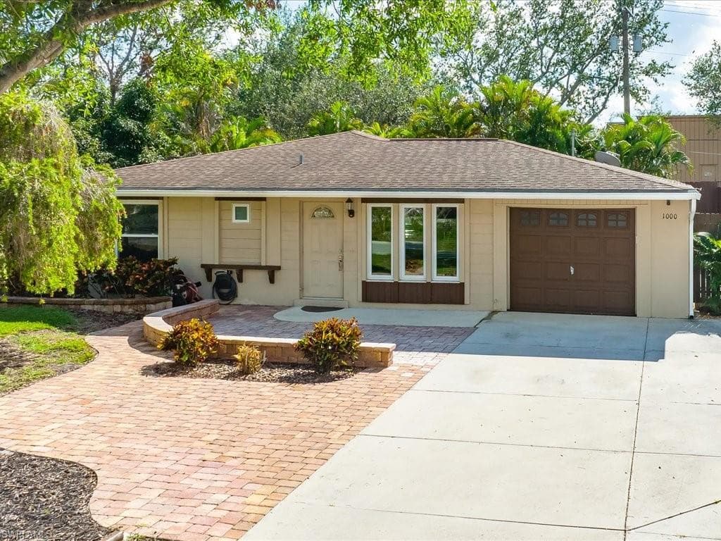 1000 Morningside DR NAPLES, FL 34103