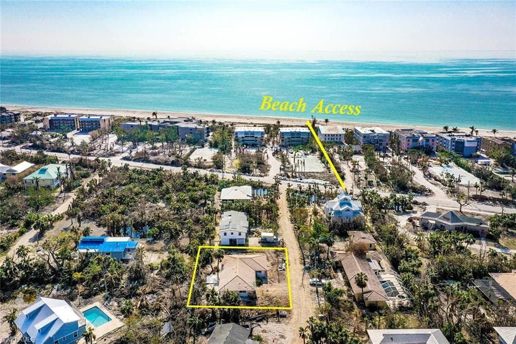 214 Hurricane LN SANIBEL, FL 33957