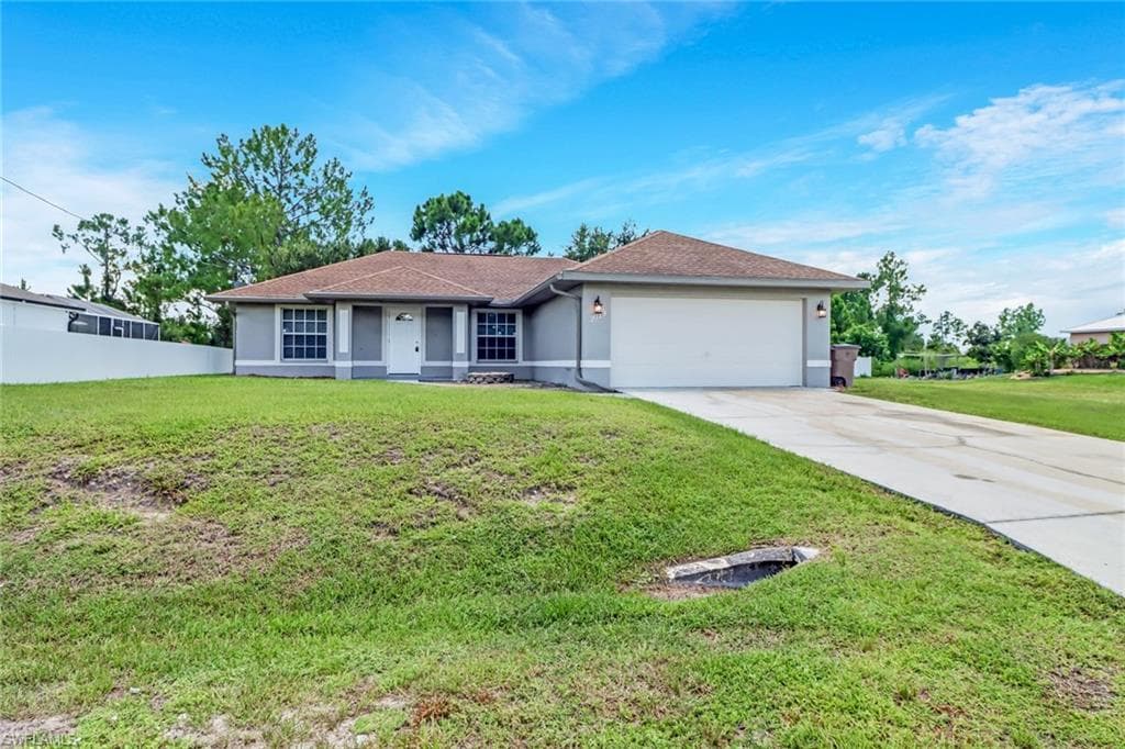 3019 34th ST SW LEHIGH ACRES, FL 33976