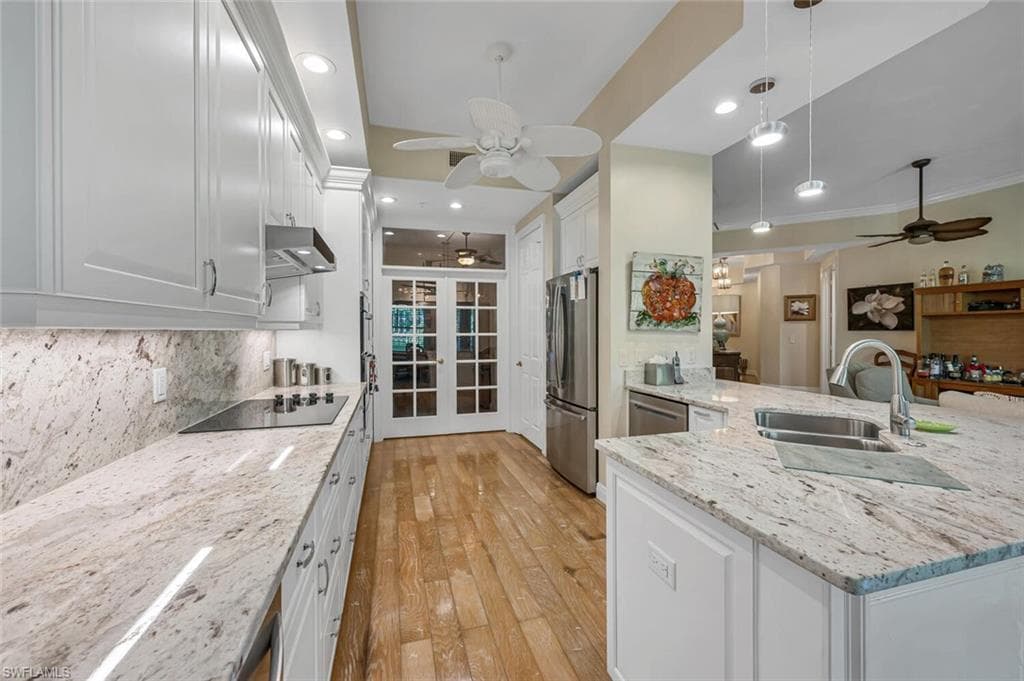705 10th ST S 202 NAPLES, FL 34102