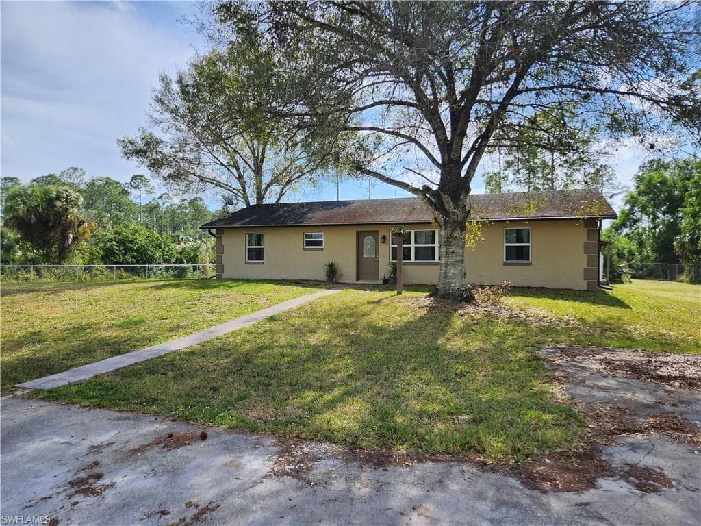 3640 4th AVE NE NAPLES, FL 34120