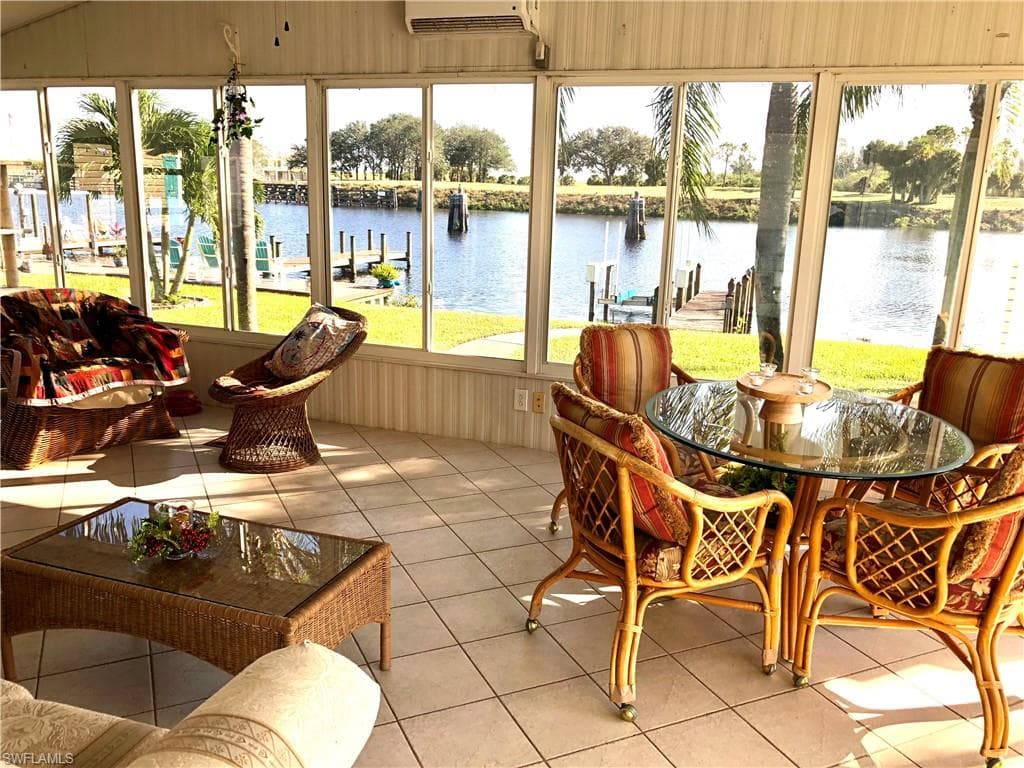 857 Yacht Club WAY NW MOORE HAVEN, FL 33471