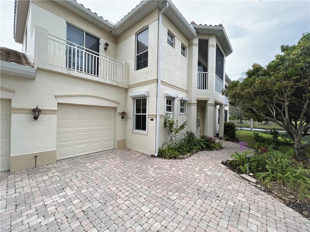 9091 Las Maderas DR 102 BONITA SPRINGS, FL 34135