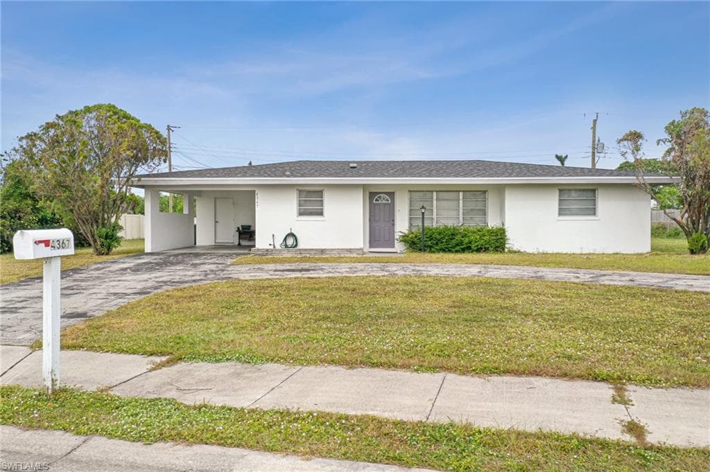 4367 Tufts AVE FORT MYERS, FL 33901