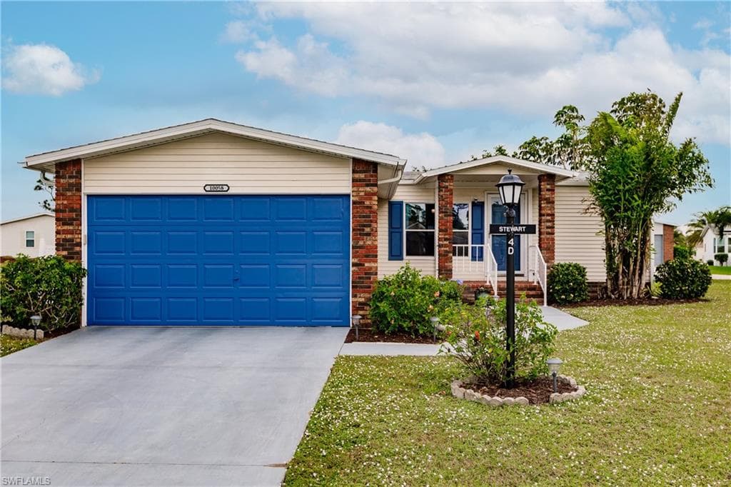 10058 Broken Woods CT NORTH FORT MYERS, FL 33903
