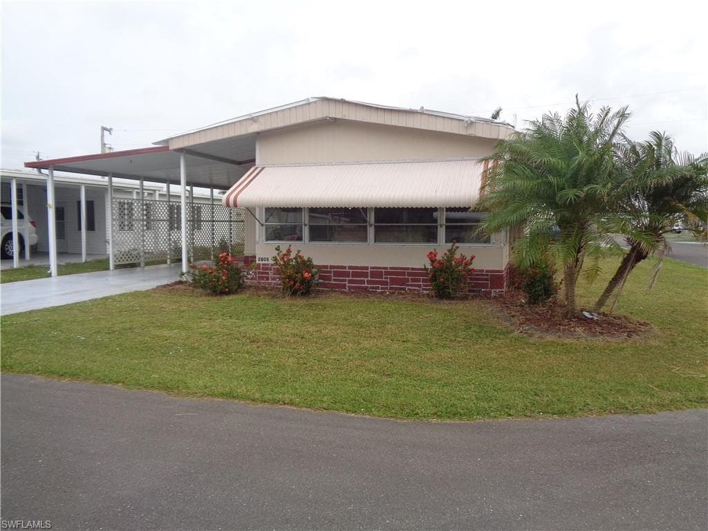 2808 Breezewood DR NORTH FORT MYERS, FL 33917