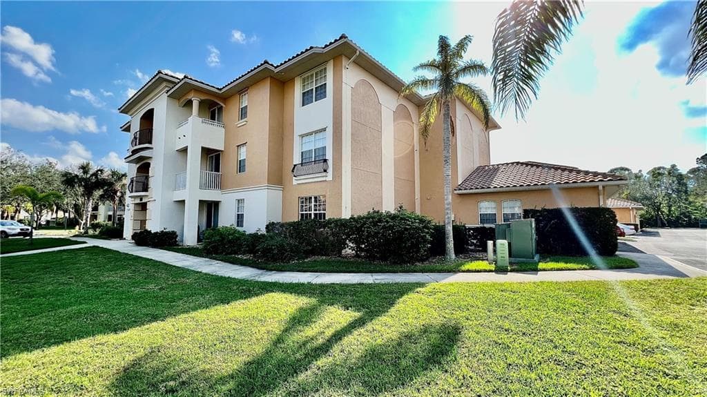 3947 Del Sol LN 102 CAPE CORAL, FL 33909