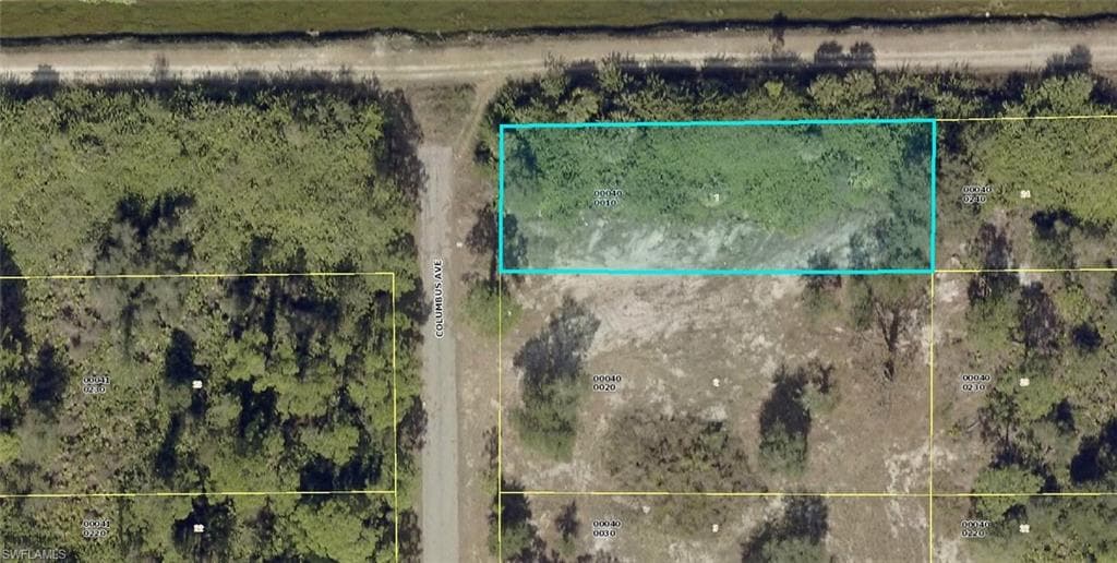 1922 Columbus AVE LEHIGH ACRES, FL 33972