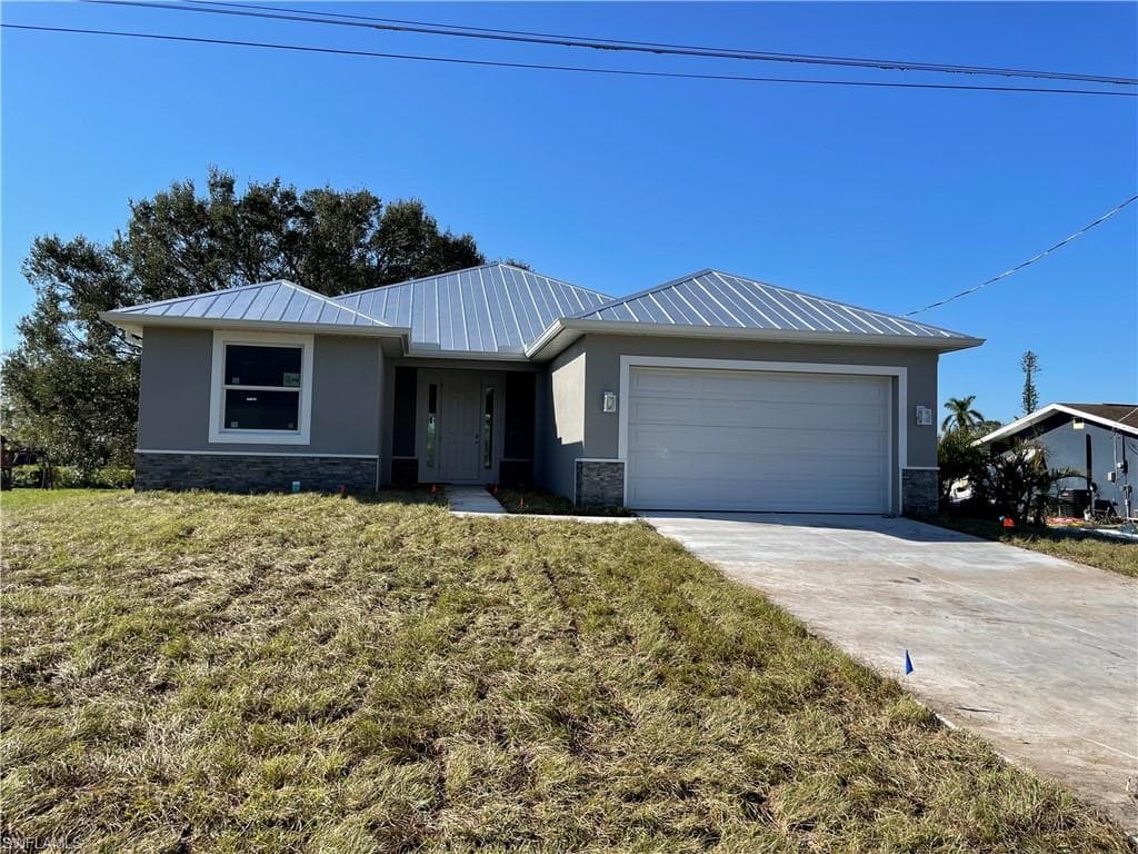 12401 River RD FORT MYERS, FL 33905