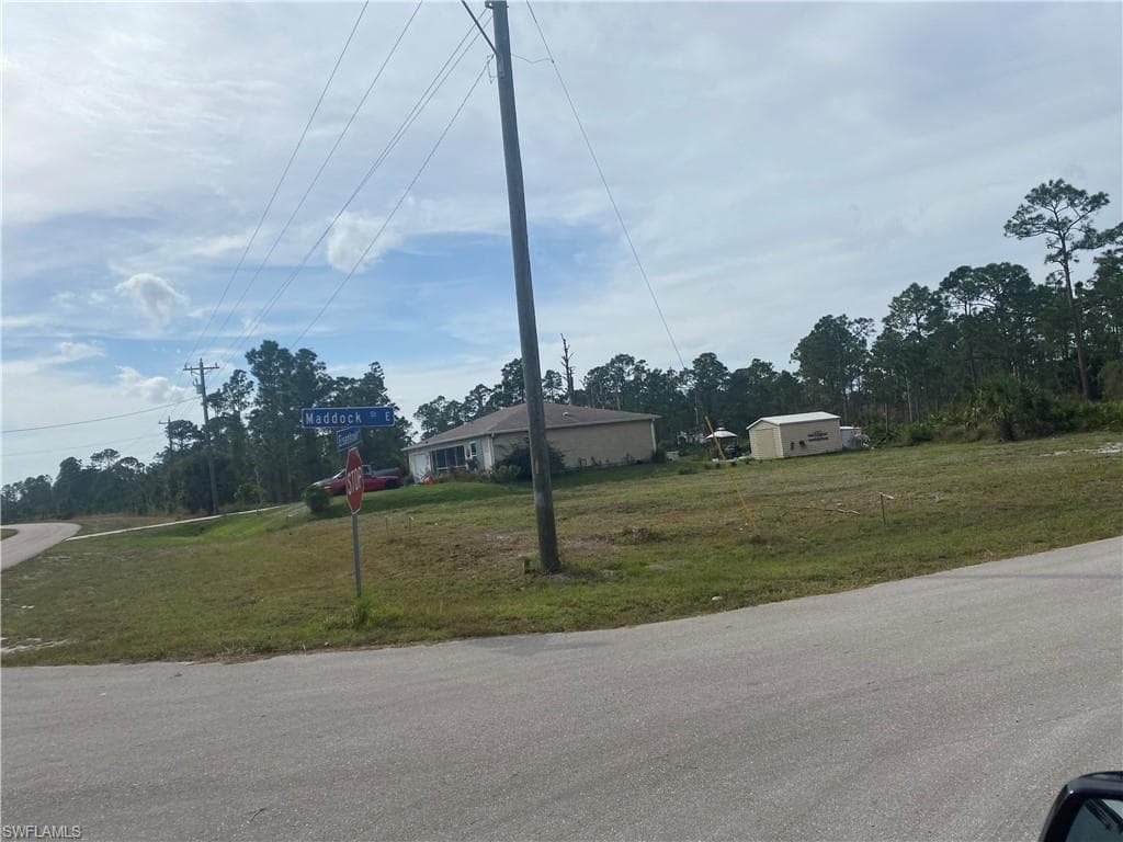 616 Eisenhower BLVD LEHIGH ACRES, FL 33974