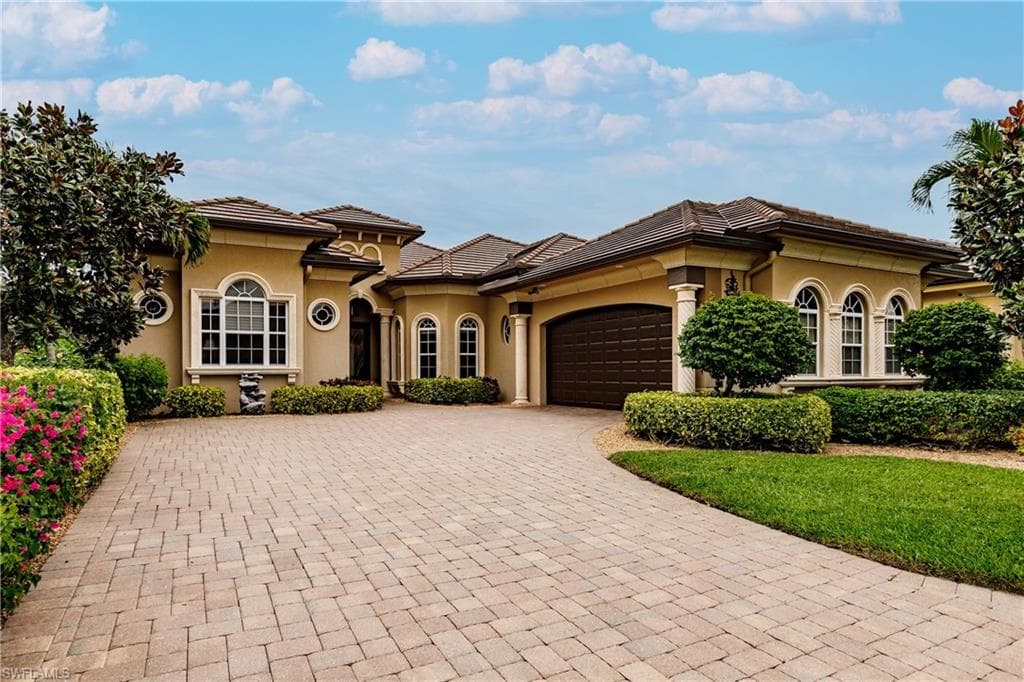 5753 Hammock Isles DR NAPLES, FL 34119