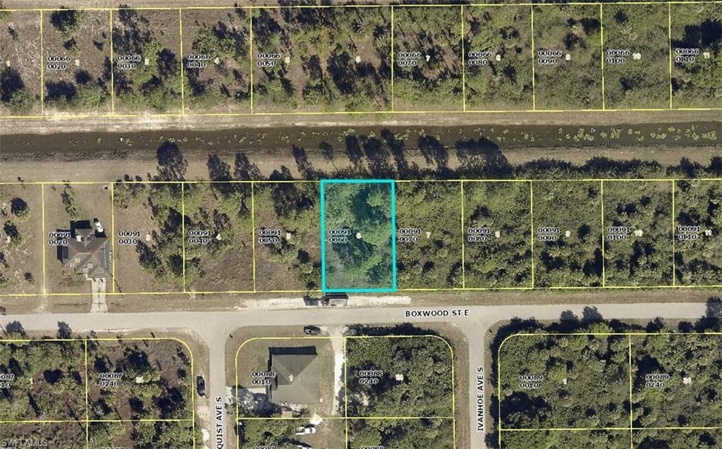 1241 Boxwood ST E LEHIGH ACRES, FL 33974