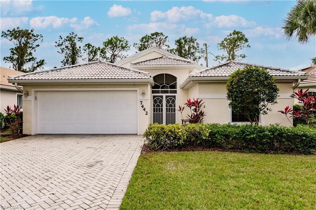 7442 Meldin CT NAPLES, FL 34104