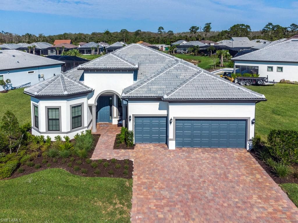 9741 Everglades DR NAPLES, FL 34120