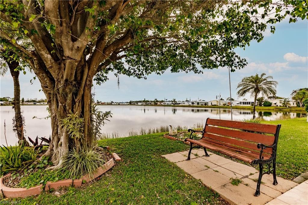 3133 Glenbrook DR NORTH FORT MYERS, FL 33917