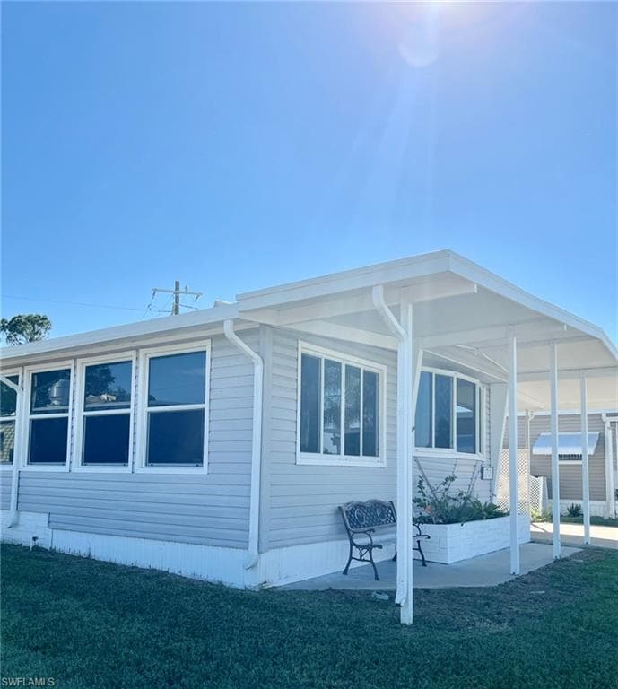 170 Santa Fe TRL NORTH FORT MYERS, FL 33917