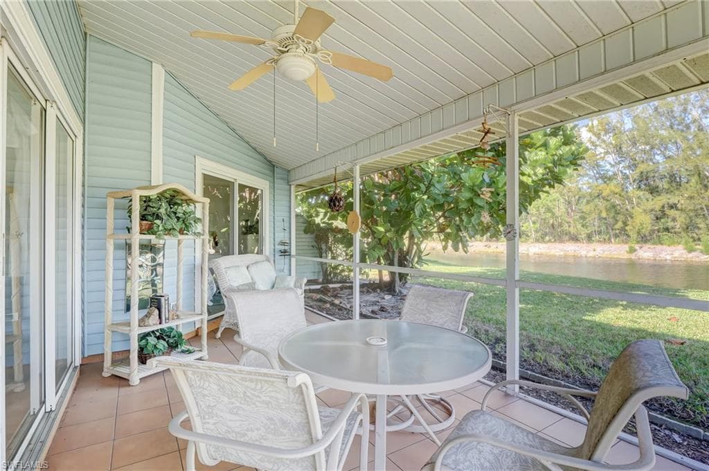 1347 Monarch CIR C-6.1 NAPLES, FL 34116