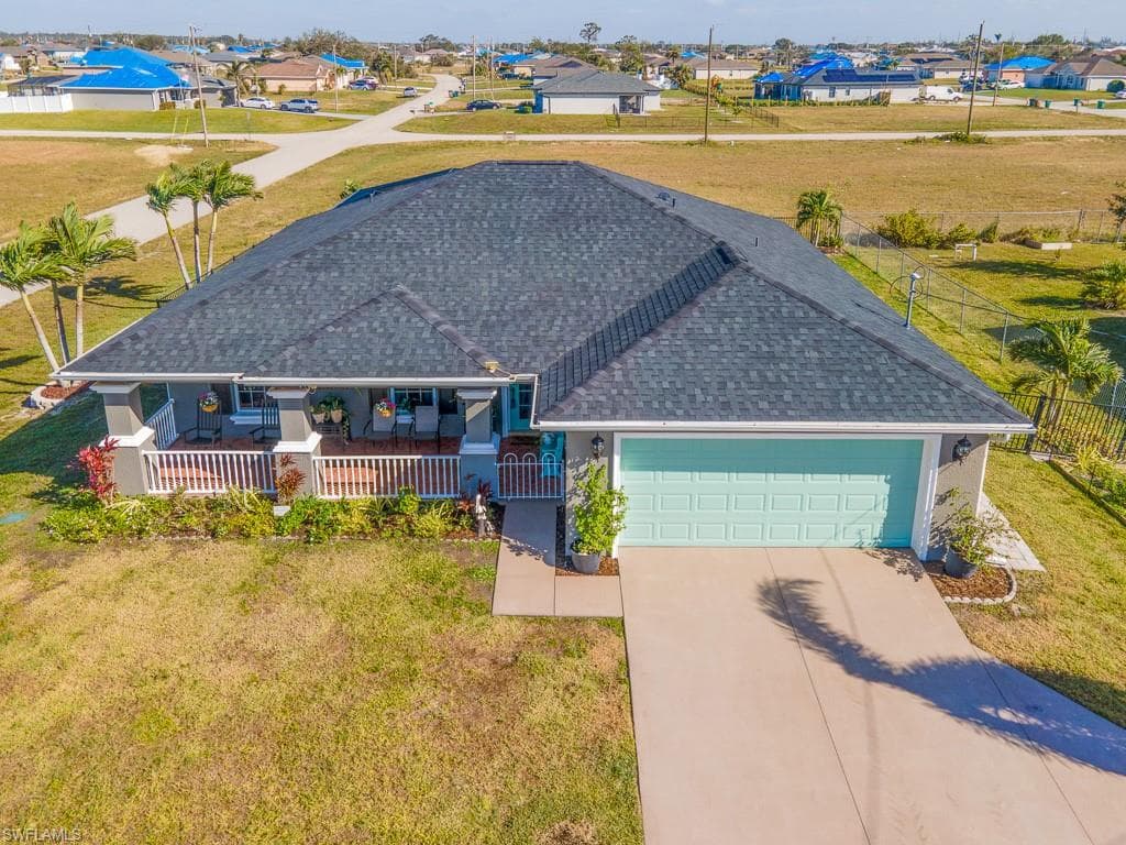 2711 Nelson RD N CAPE CORAL, FL 33993