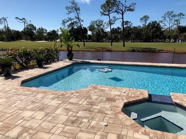 33 Grey Wing PT NAPLES, FL 34113