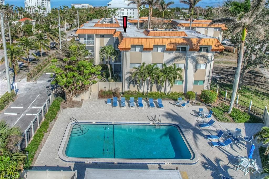 1100 Gulf Shore BLVD N 302 NAPLES, FL 34102