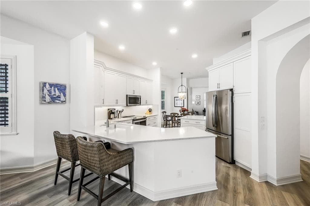 837 Sailaway LN 204 NAPLES, FL 34108