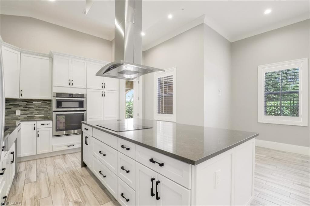 21450 Strada Nuova CIR A102 ESTERO, FL 33928
