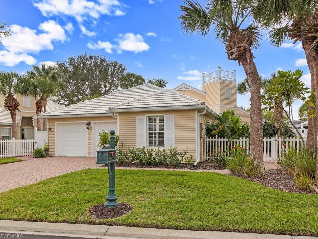 1274 Silverstrand DR NAPLES, FL 34110