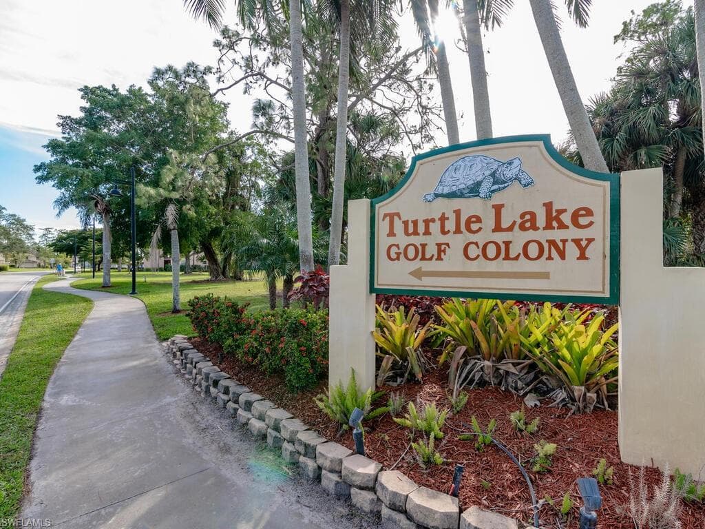 200 Turtle Lake CT 308 NAPLES, FL 34105