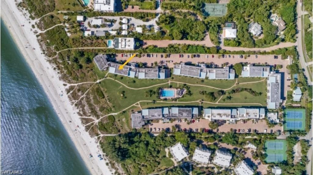 979 E Gulf DR 133 SANIBEL, FL 33957