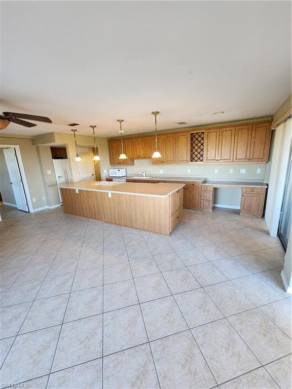 4803 Sunset CT 208 CAPE CORAL, FL 33904