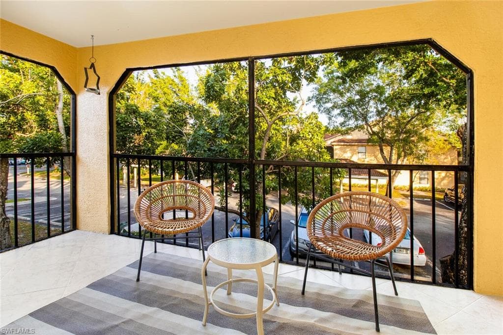 2226 Arbour Walk CIR 1921 NAPLES, FL 34109