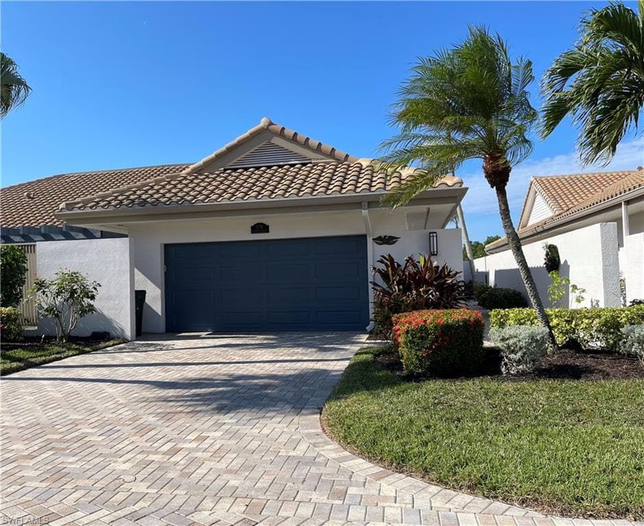 3720 Haldeman Creek DR NV-4 NAPLES, FL 34112
