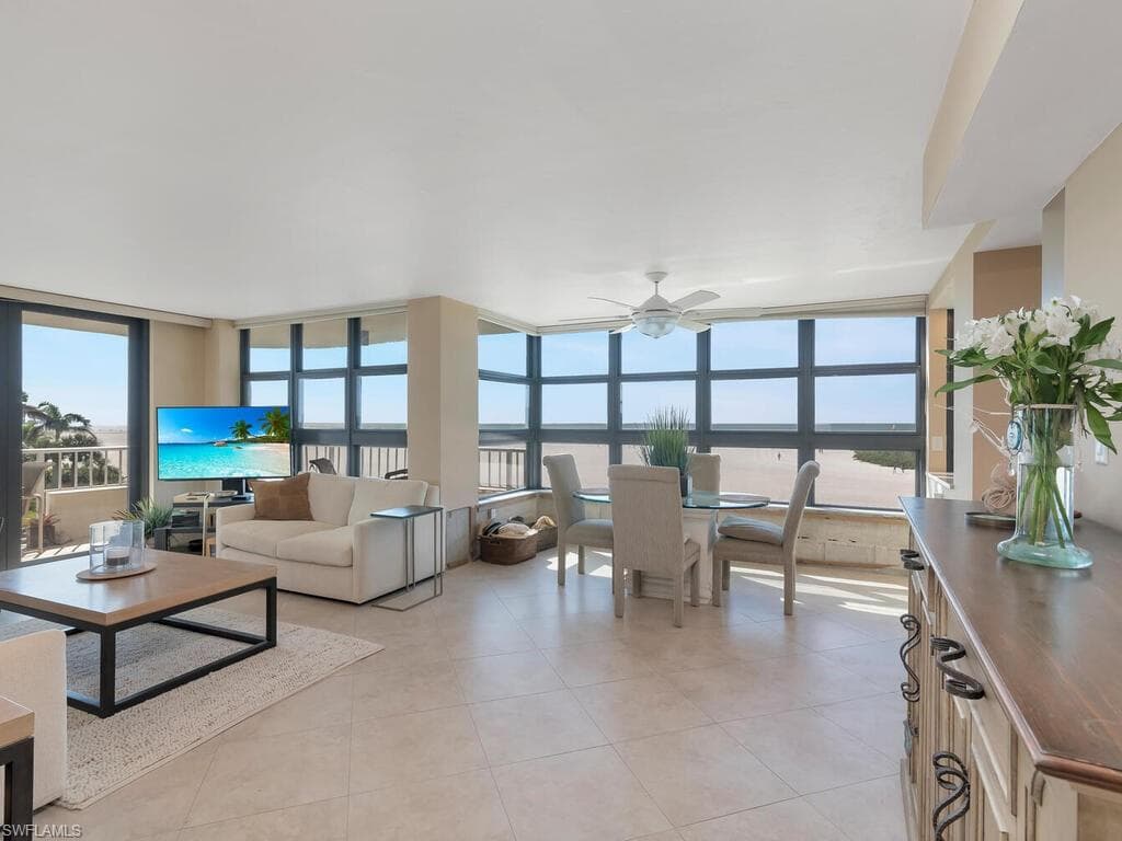 320 Seaview CT 2-311 MARCO ISLAND, FL 34145