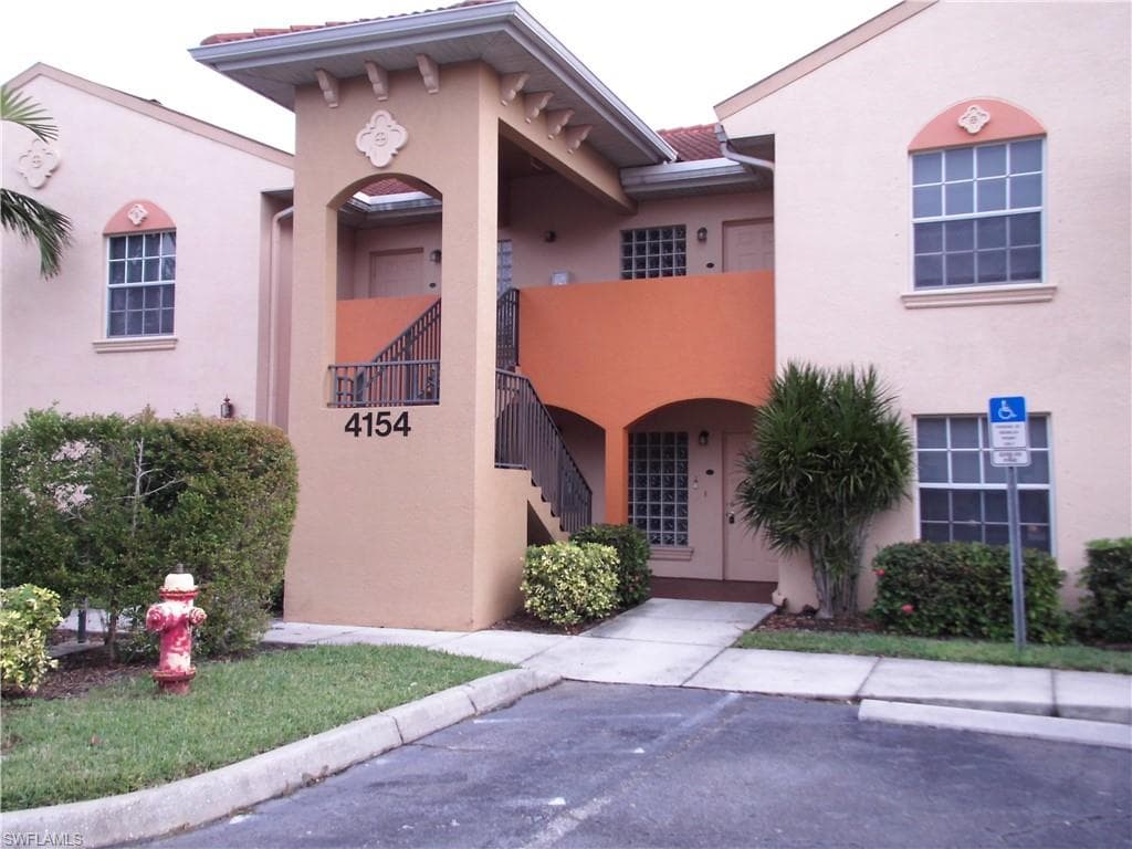 4154 Castilla CIR 204 FORT MYERS, FL 33916