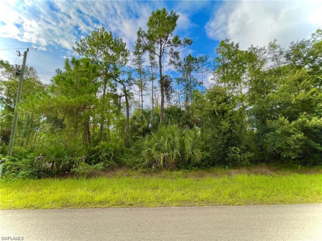 412-414 Charwood AVE S LEHIGH ACRES, FL 33974