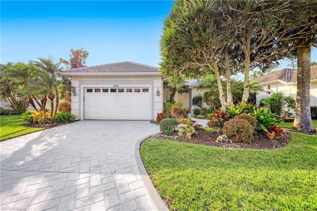524 Eagle Creek DR NAPLES, FL 34113