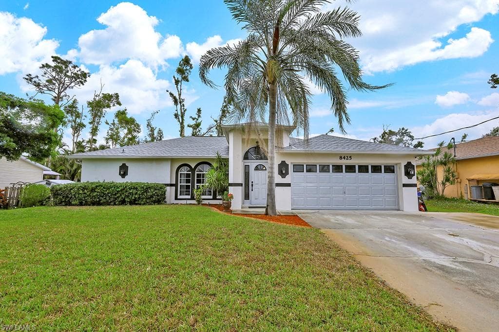 8425 Cypress DR S FORT MYERS, FL 33967