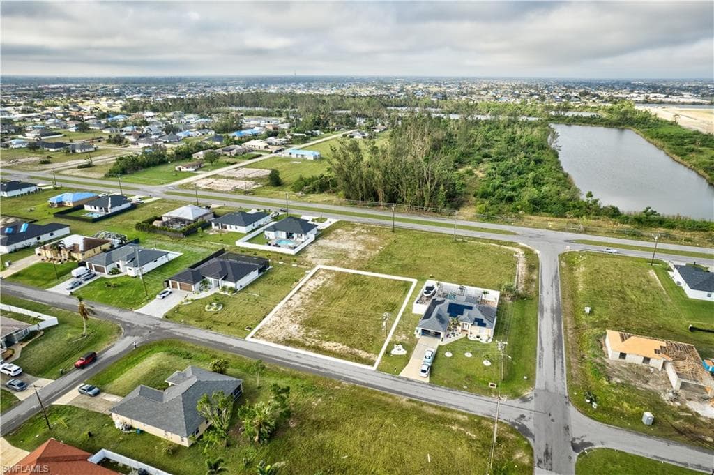 306 NW 7th PL CAPE CORAL, FL 33993
