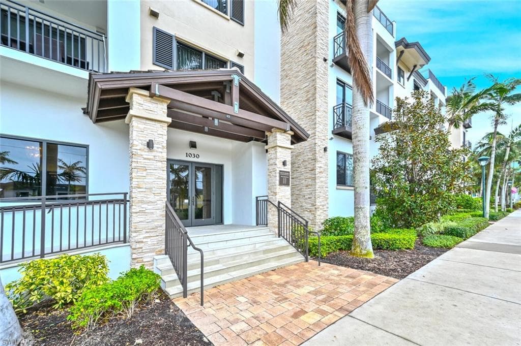 1030 3rd AVE S 105 NAPLES, FL 34102