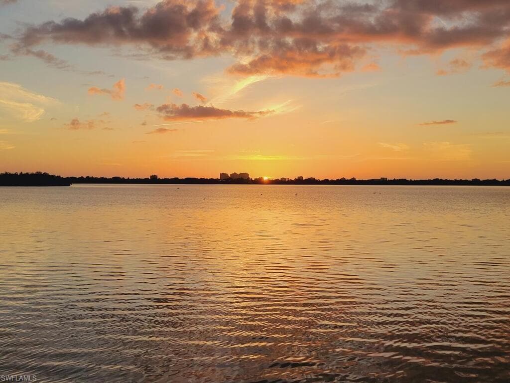 201 Vintage Bay DR B-12 MARCO ISLAND, FL 34145