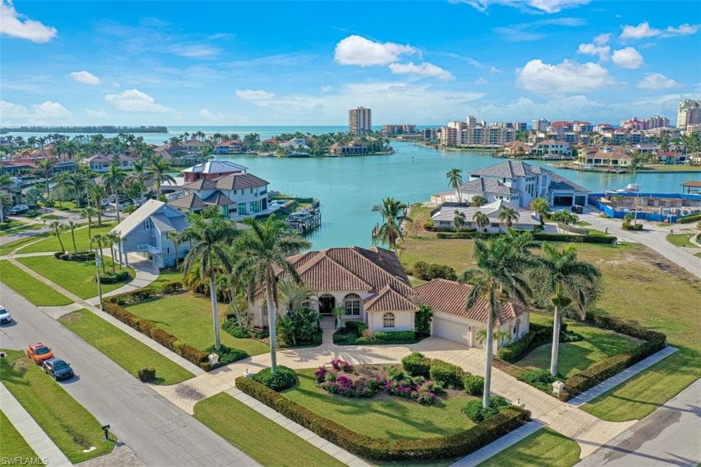 800 Arcadia CT MARCO ISLAND, FL 34145