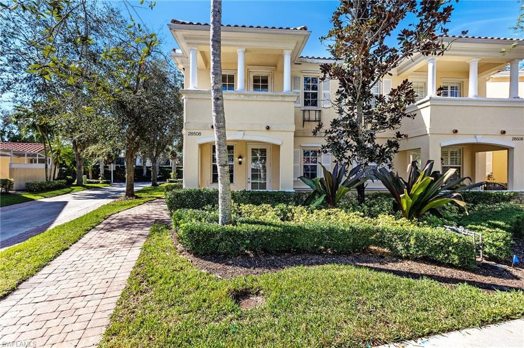 28508 Alessandria CIR BONITA SPRINGS, FL 34135