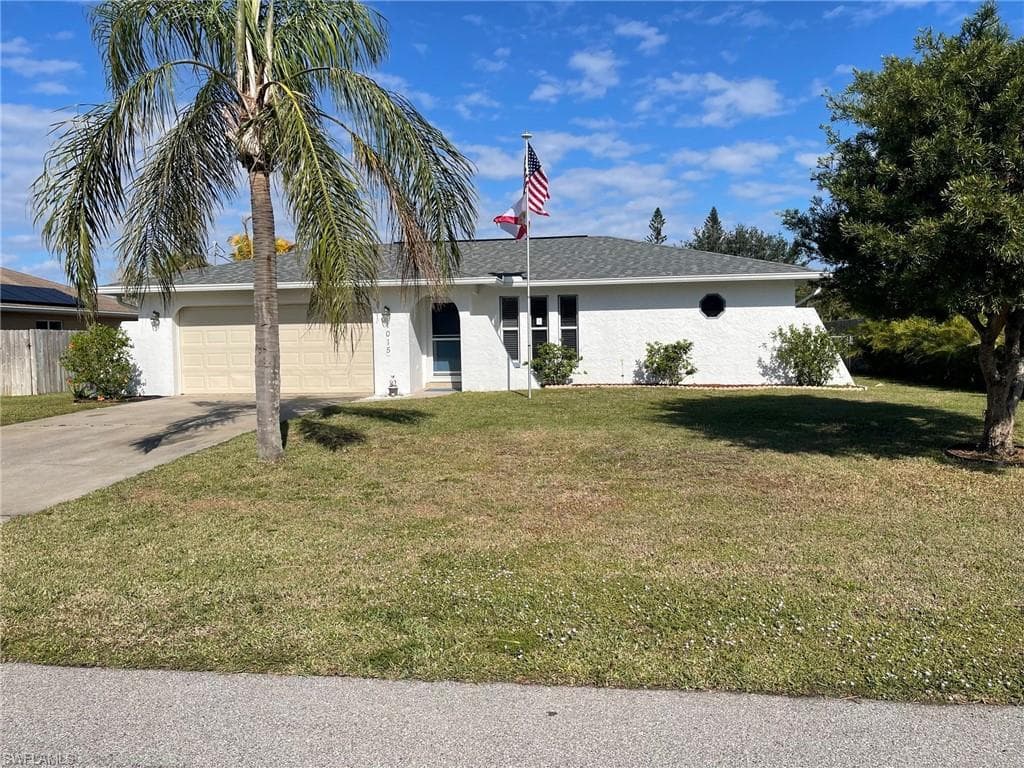 1015 SE 25th LN CAPE CORAL, FL 33904
