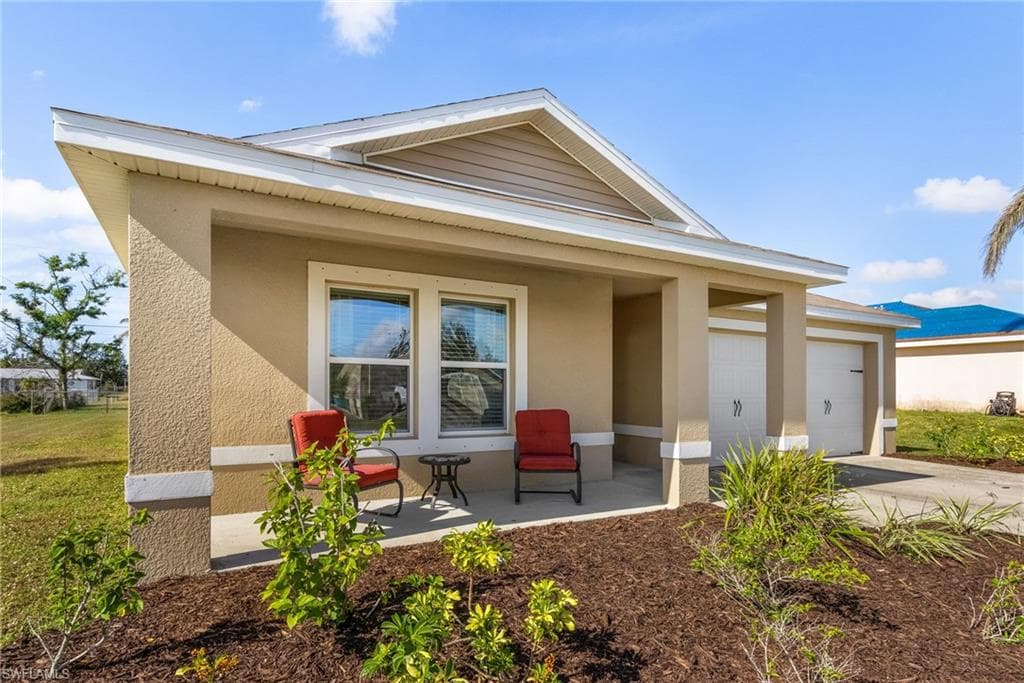 2704 SW 1st AVE CAPE CORAL, FL 33914