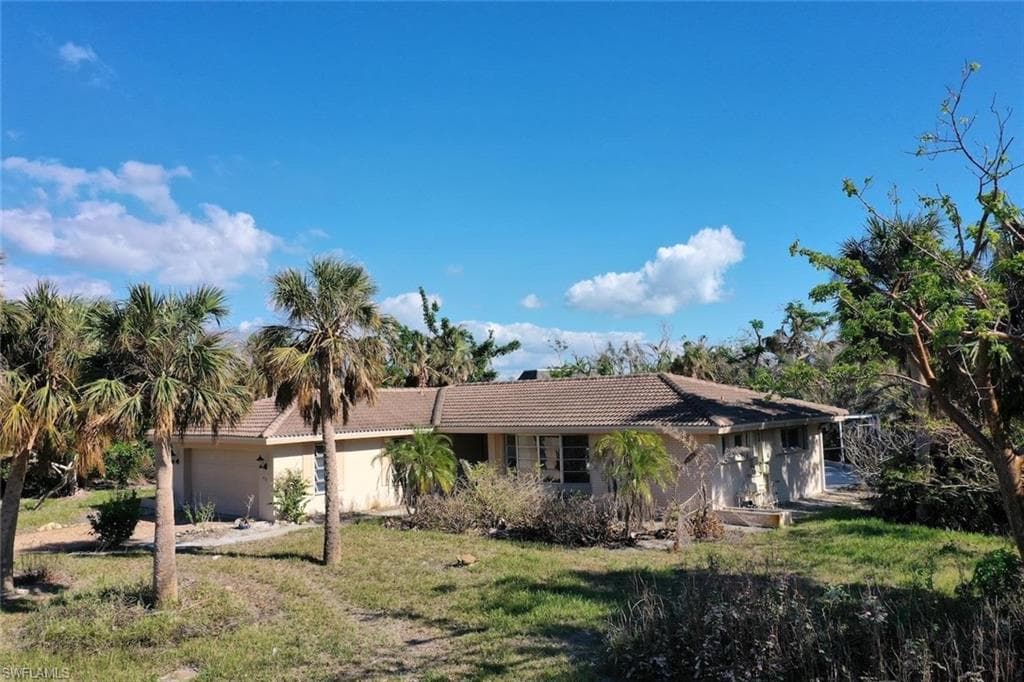 577 Boulder DR SANIBEL, FL 33957