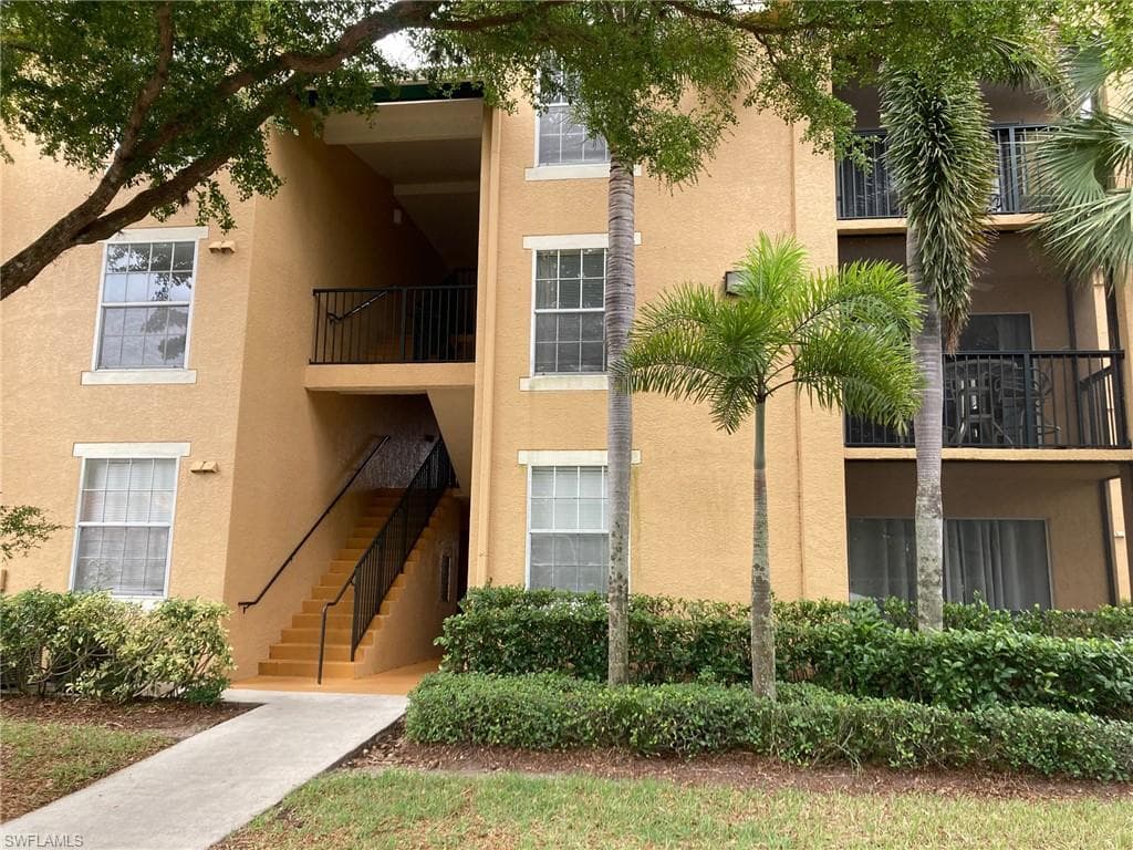 8754 River Homes LN 8108 BONITA SPRINGS, FL 34135