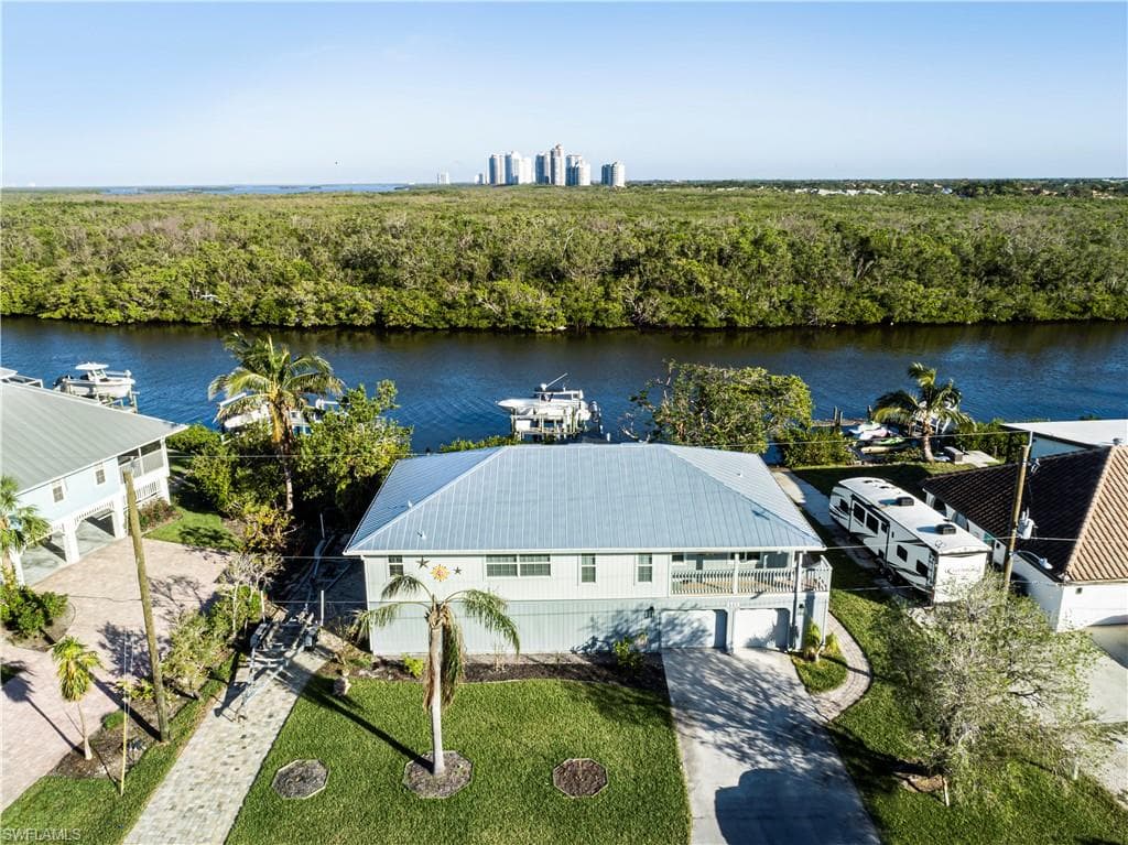 4986 Esplanade ST BONITA SPRINGS, FL 34134