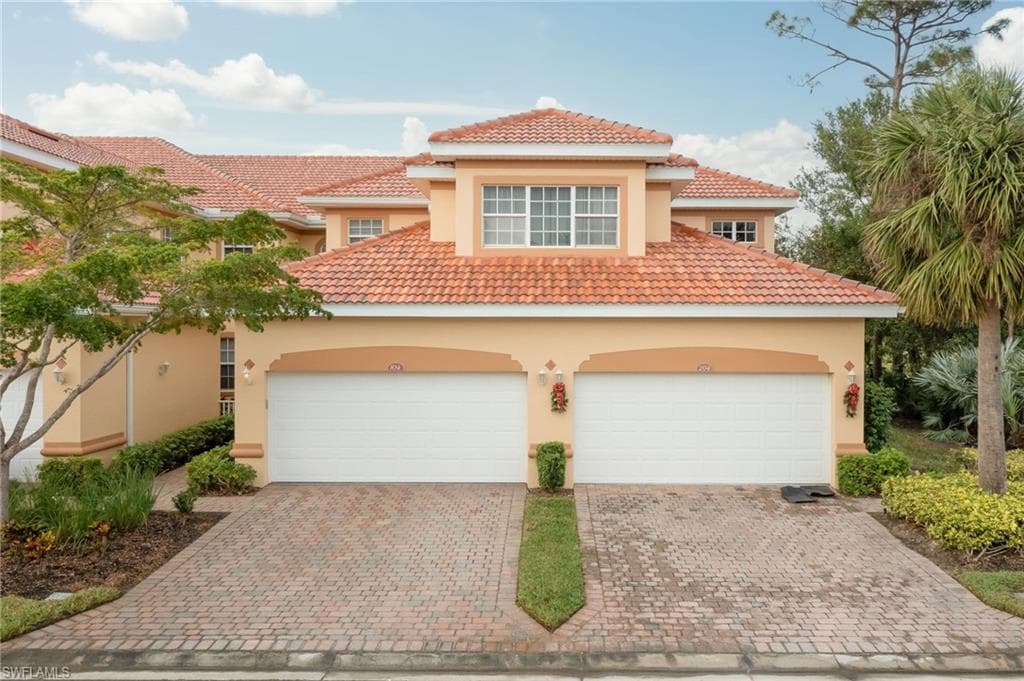 14100 Cambridge DR 104 FORT MYERS, FL 33912