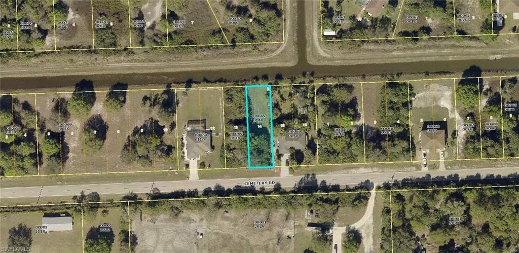 15631 Cemetery RD FORT MYERS, FL 33905